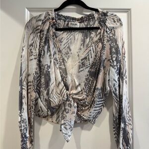 Beige & Gray Tie-Front Long-Sleeve Women's Top